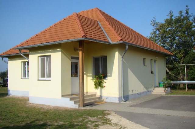 in00047